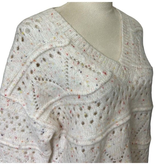 Sundance Minnie Oversized Speckled Cream V-neck Stretch Open Knit Sweate… - Picture 3 of 9